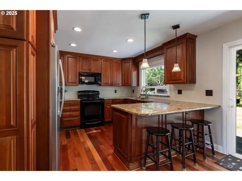 56503 Crest Drive Warren OR 97053