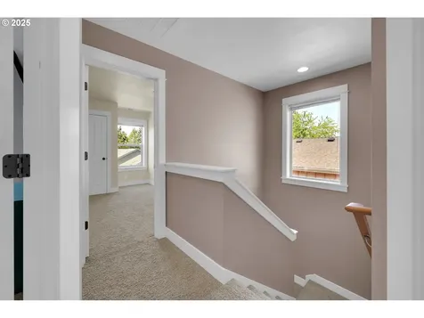 930 Kristen Way Cottage Grove OR 97424