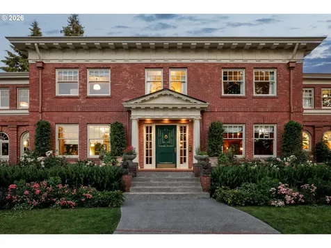 3360 SE Ankeny Street Portland OR 97214