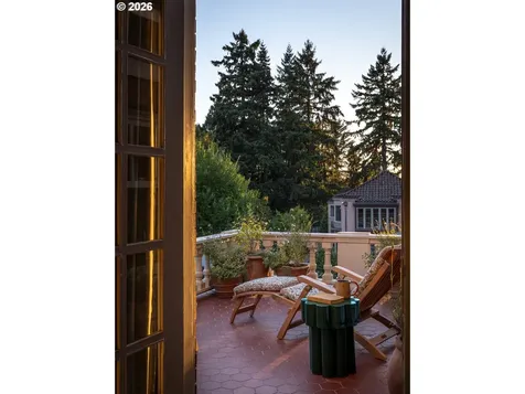 3360 SE Ankeny Street Portland OR 97214