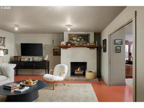 3360 SE Ankeny Street Portland OR 97214