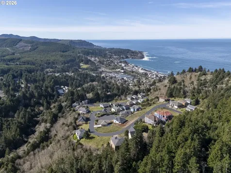Tl 6100 NE Creekside Court Depoe Bay OR 97341