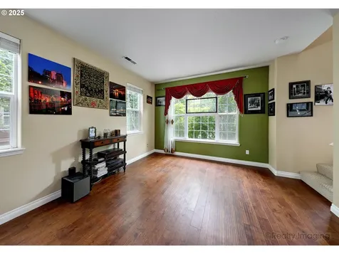 6055 NE Alder Street Hillsboro OR 97124