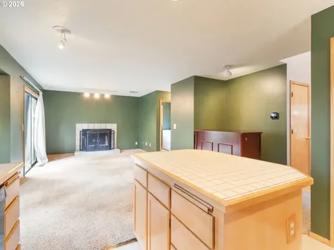 13143 Vermeer Drive Lake Oswego OR 97035