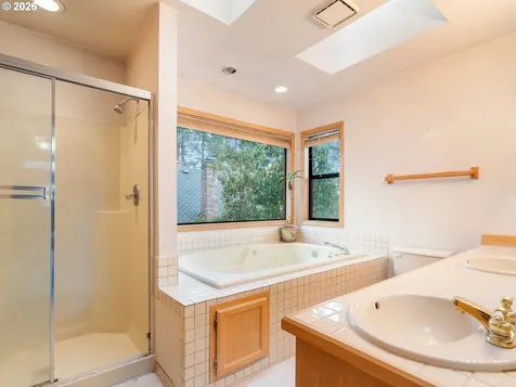 13143 Vermeer Drive Lake Oswego OR 97035