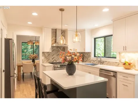 13143 Vermeer Drive Lake Oswego OR 97035