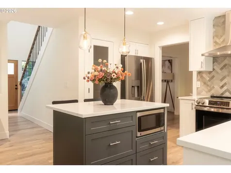 13143 Vermeer Drive Lake Oswego OR 97035