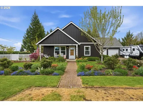 1153 Ash Street Dayton OR 97114
