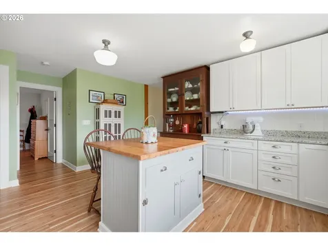 1153 Ash Street Dayton OR 97114
