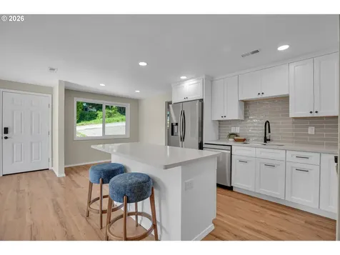 1822 SW Marigold Street Portland OR 97219
