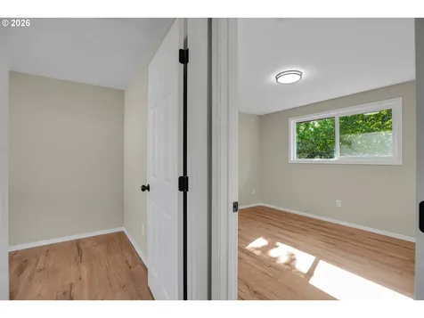 1822 SW Marigold Street Portland OR 97219