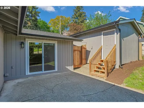 1822 SW Marigold Street Portland OR 97219