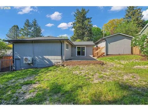 1822 SW Marigold Street Portland OR 97219