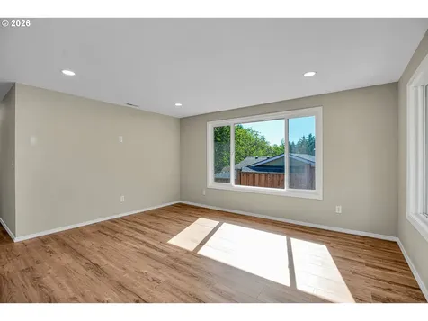 1822 SW Marigold Street Portland OR 97219