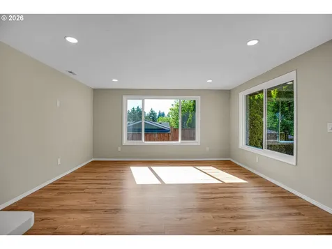 1822 SW Marigold Street Portland OR 97219