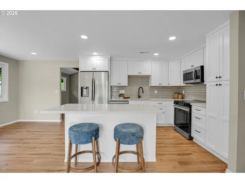 1822 SW Marigold Street Portland OR 97219