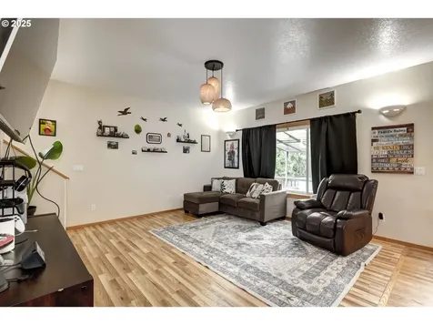 1502 22nd Avenue Forest Grove OR 97116