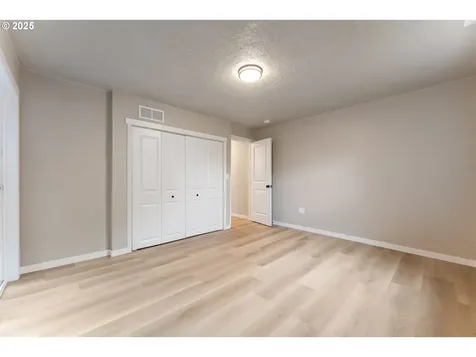 10200 SW Tigard Street Portland OR 97223