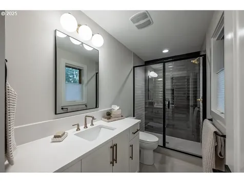 4401 Cobb Way Lake Oswego OR 97035
