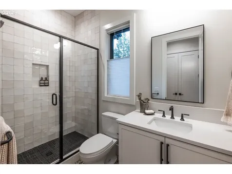 4401 Cobb Way Lake Oswego OR 97035