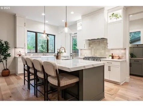4401 Cobb Way Lake Oswego OR 97035