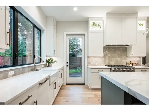 4401 Cobb Way Lake Oswego OR 97035