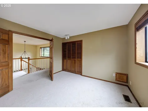 1928 Aztec Court West Linn OR 97068