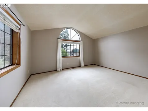 1928 Aztec Court West Linn OR 97068