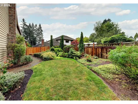 1928 Aztec Court West Linn OR 97068