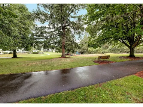 1928 Aztec Court West Linn OR 97068