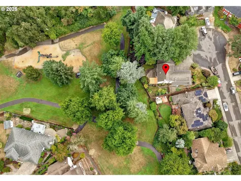 1928 Aztec Court West Linn OR 97068