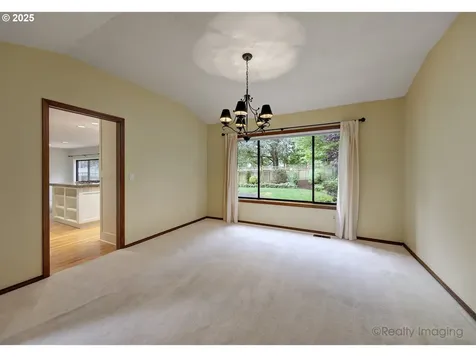 1928 Aztec Court West Linn OR 97068