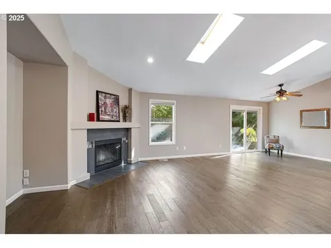 6738 SE Moscato Court Hillsboro OR 97123
