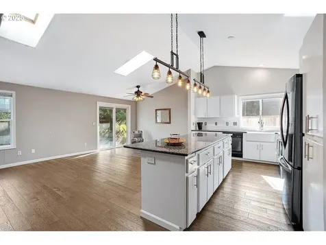 6738 SE Moscato Court Hillsboro OR 97123