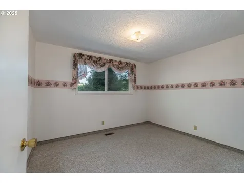 51475 Mountain View Road Scappoose OR 97056