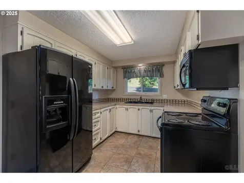 51475 Mountain View Road Scappoose OR 97056