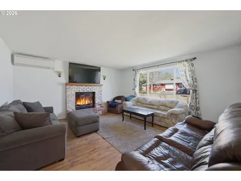 560 SE Border Lane Mcminnville OR 97128