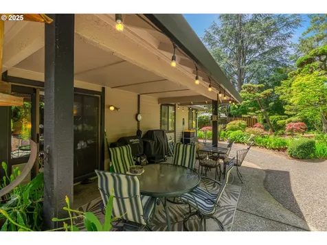 2423 NE 153rd Place Portland OR 97230