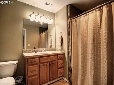 5906 NE 56th Street Vancouver WA 98661