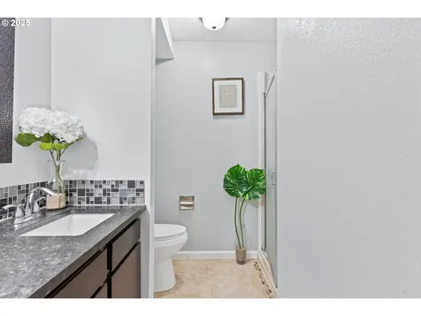 3812 NE 55th Avenue Vancouver WA 98661