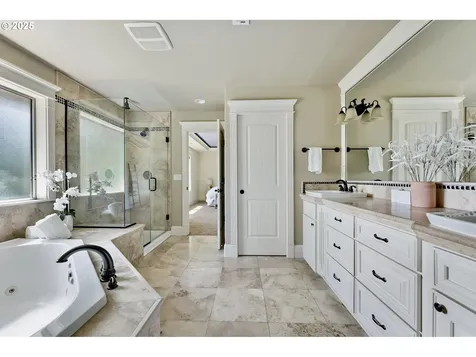 7102 SW 78th Avenue Portland OR 97223