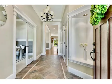 7102 SW 78th Avenue Portland OR 97223