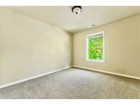 7102 SW 78th Avenue Portland OR 97223