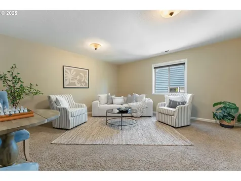 7102 SW 78th Avenue Portland OR 97223