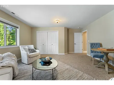 7102 SW 78th Avenue Portland OR 97223