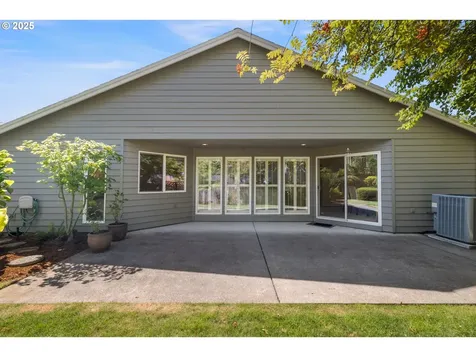 1514 NE 150th Avenue Portland OR 97230
