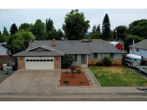 762 Randall Drive Lebanon OR 97355