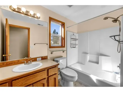 16516 NE 29th Street Vancouver WA 98682