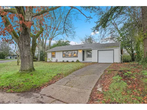 5941 SW Nebraska Street Portland OR 97221