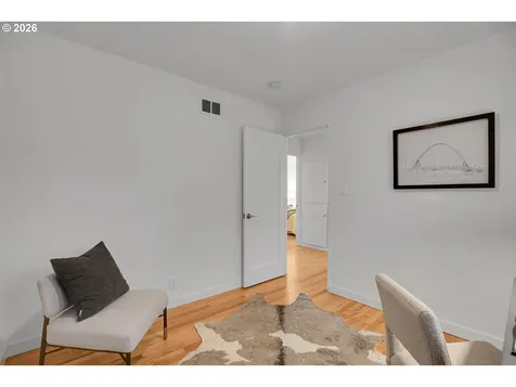 5941 SW Nebraska Street Portland OR 97221